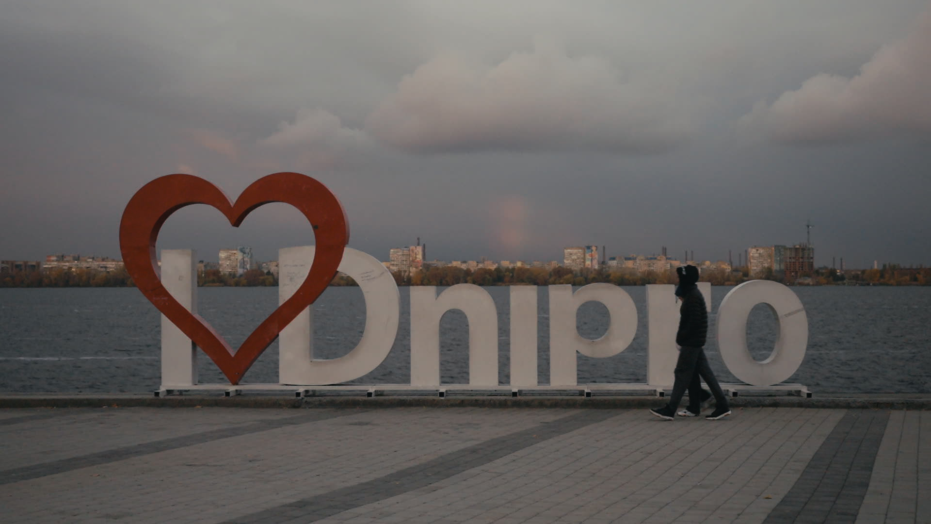 Keyframe: ZV-E1 20251101_0531